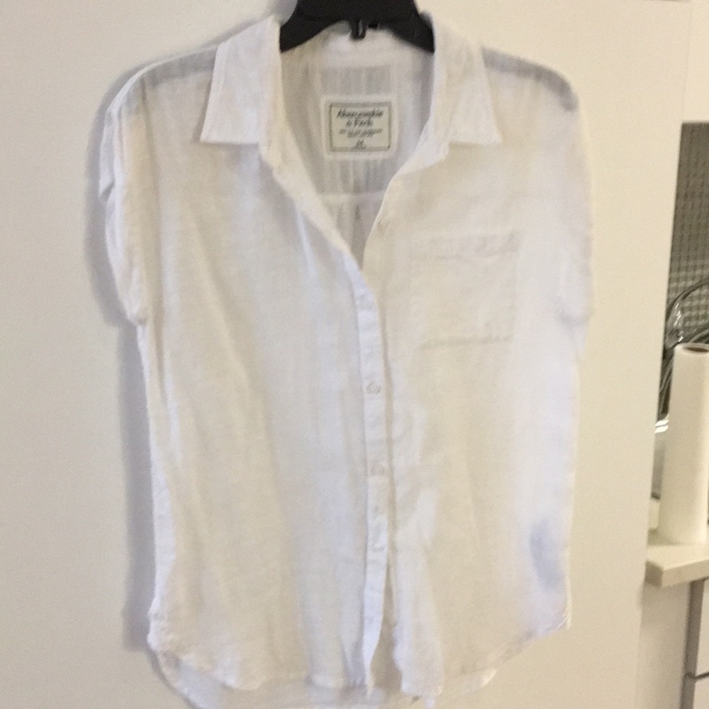 Abercrombie & Fitch cotton sleeve button up!